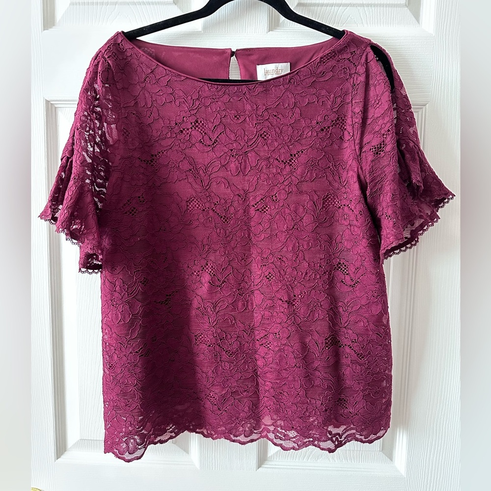 Laundry by Shelli Segal - lace blouse with flounced sleeves - Size M (8/10)